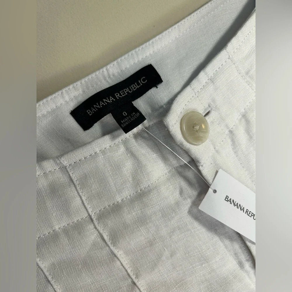 NEW Banana Republic Women's White Chinos SIZE 0